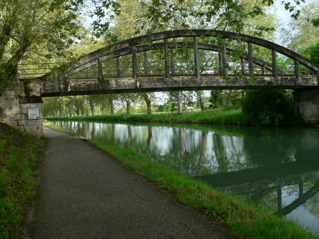 Entlang des Kanals
